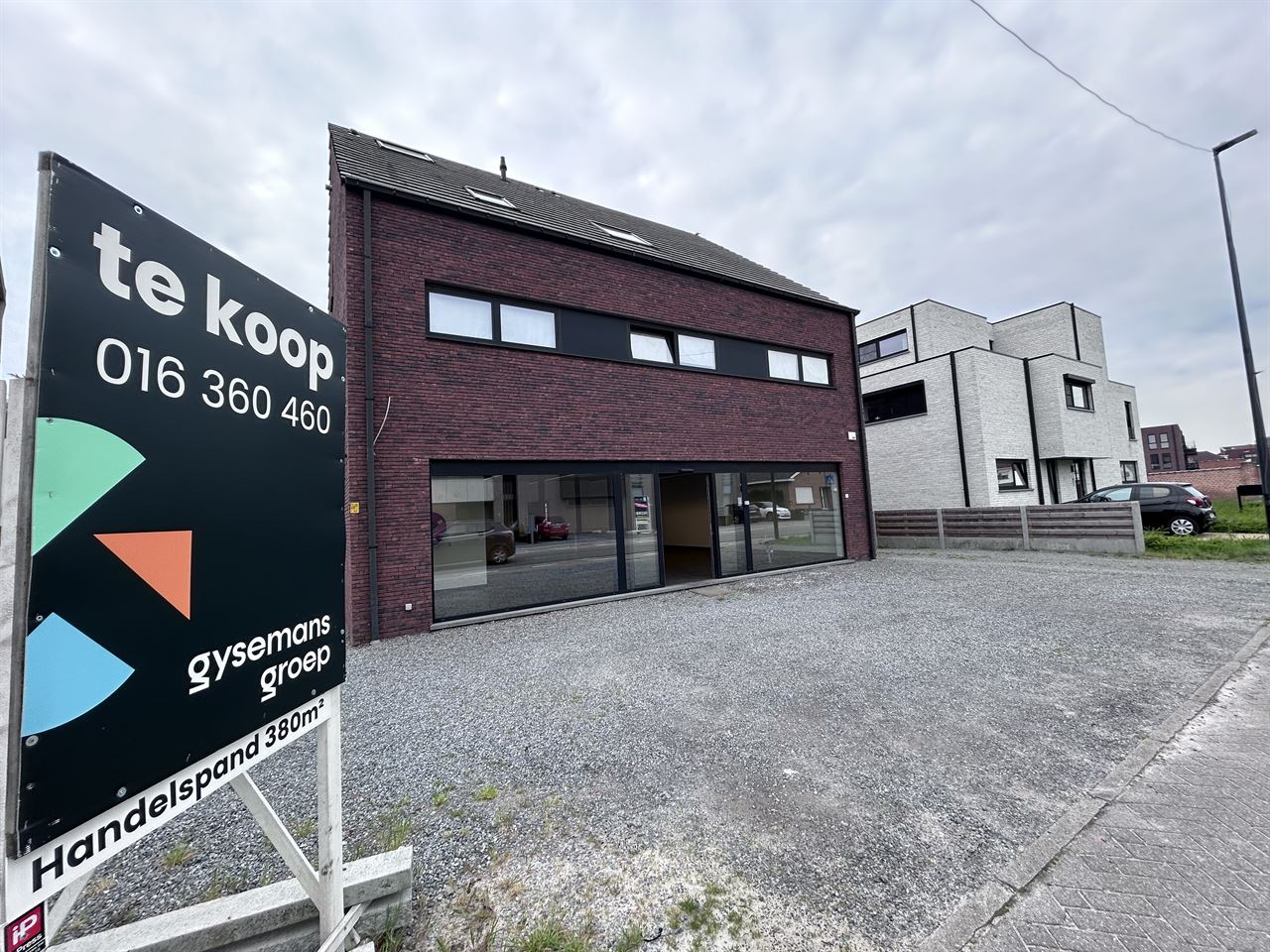 Handelspand te koop in het centrum van Begijnendijk