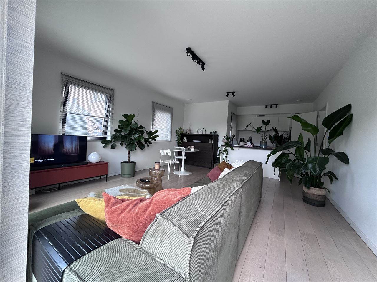 Gelijkvloers appartement met tuin te huur