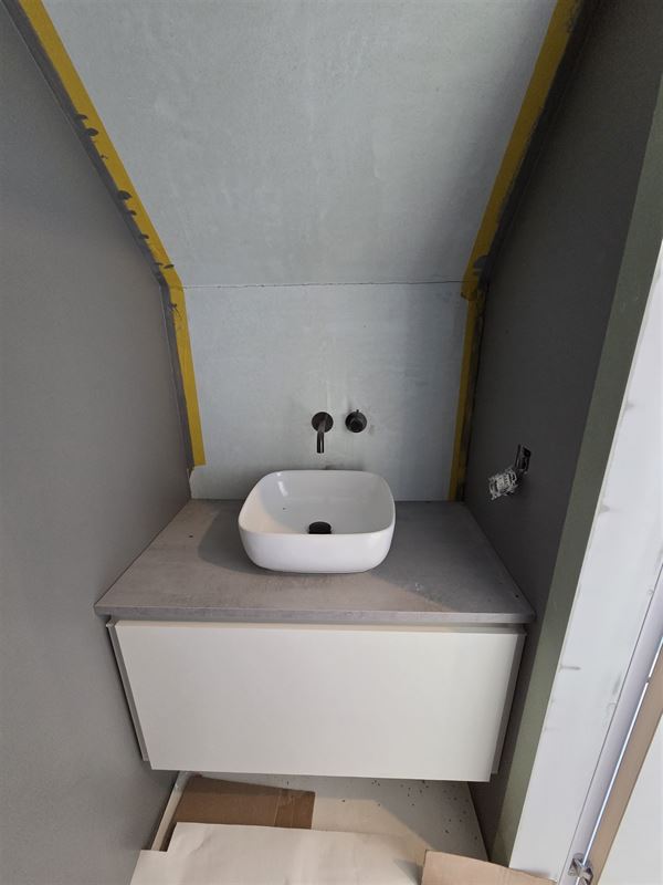 Foto 17 : eengezinswoning te 9400 NINOVE (België) - Prijs € 1.950