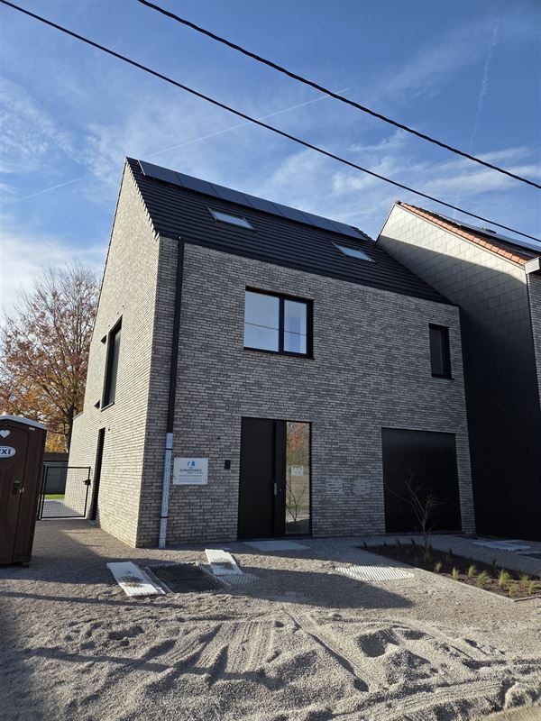 Foto 1 : eengezinswoning te 9400 NINOVE (België) - Prijs € 1.950