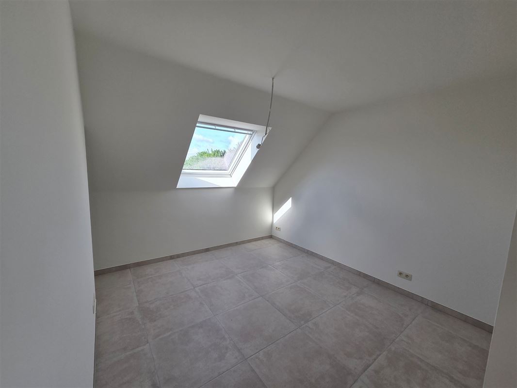 Foto 13 : Duplex/Penthouse te 9400 Ninove (België) - Prijs &euro; 950