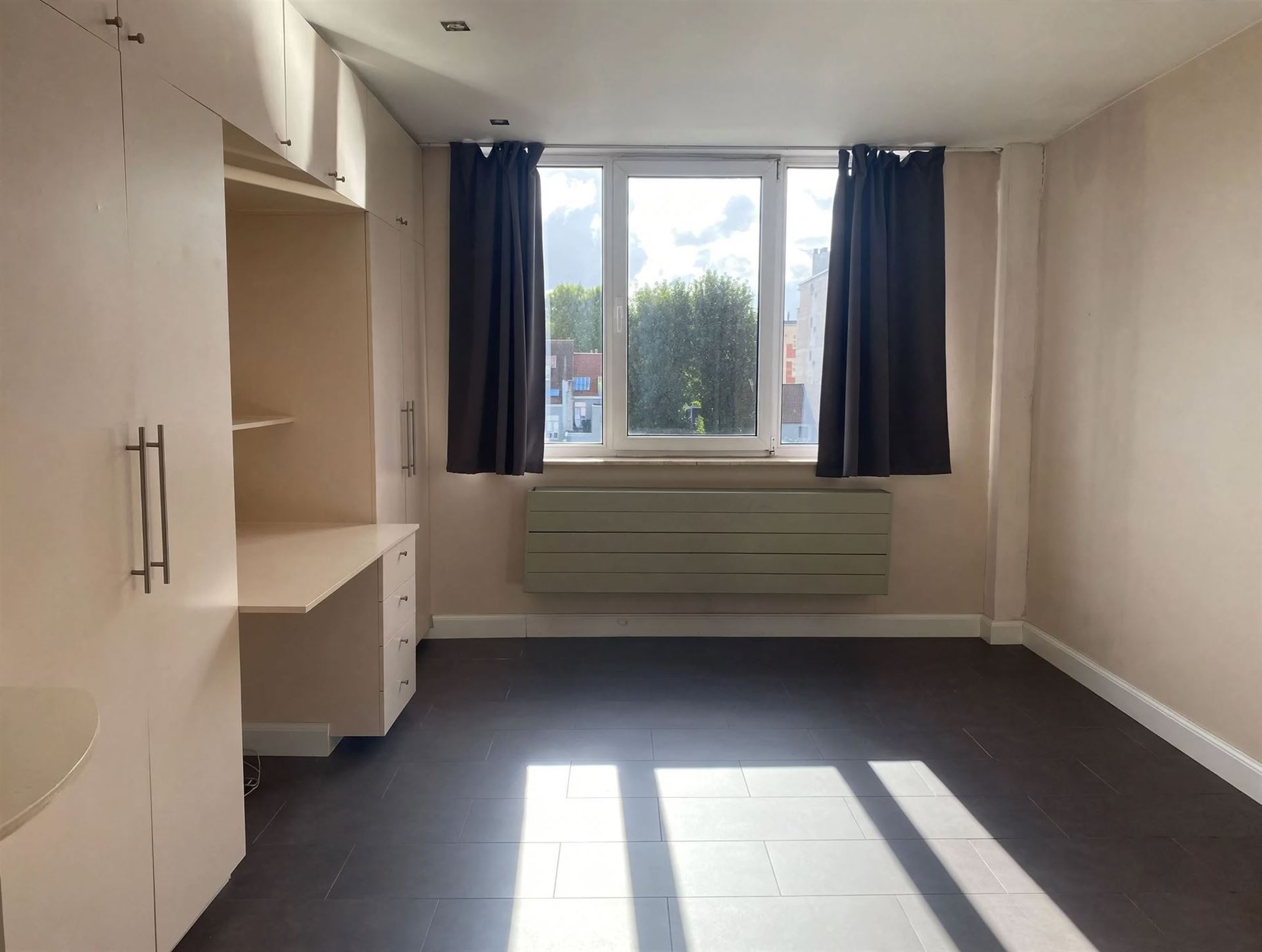 Avenue Georges Henri 405 405