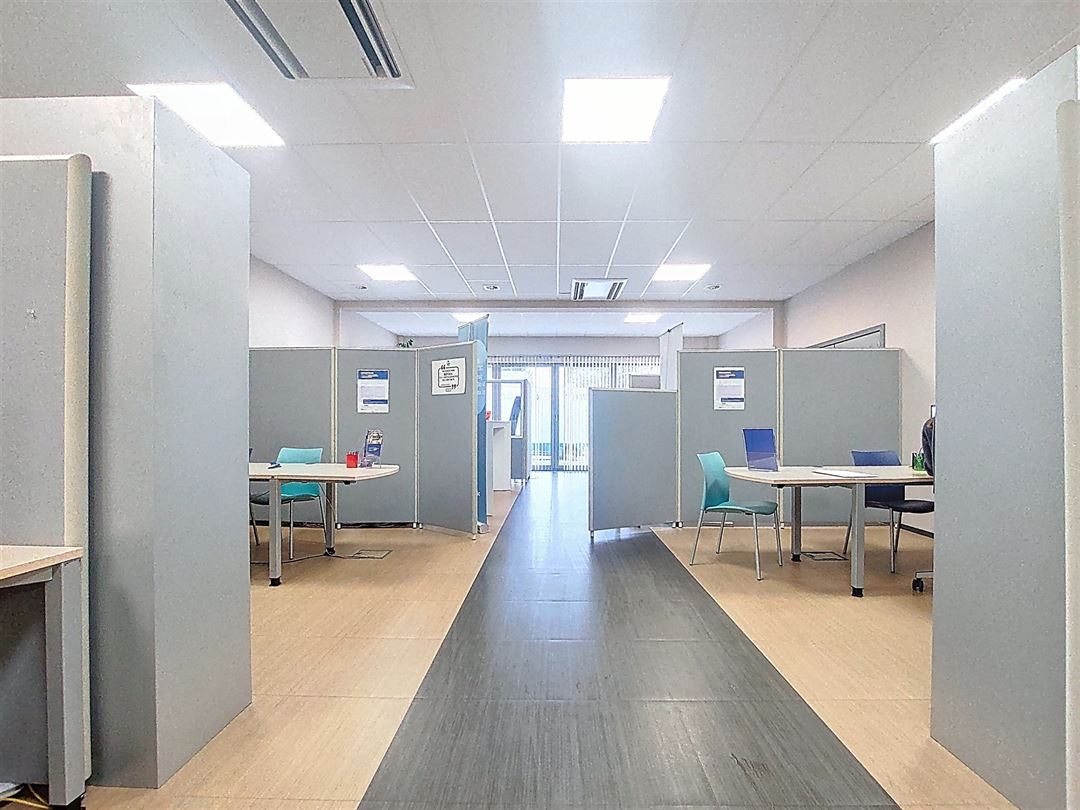 Bureaux à louer à Arlon - photo 2