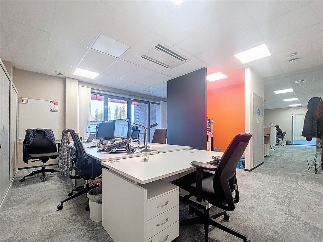 Bureaux à louer à Arlon - photo 5