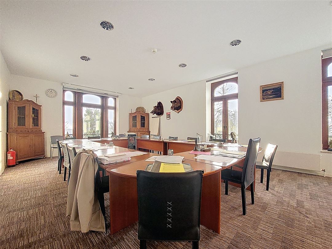Bureaux à louer à Arlon - photo 3