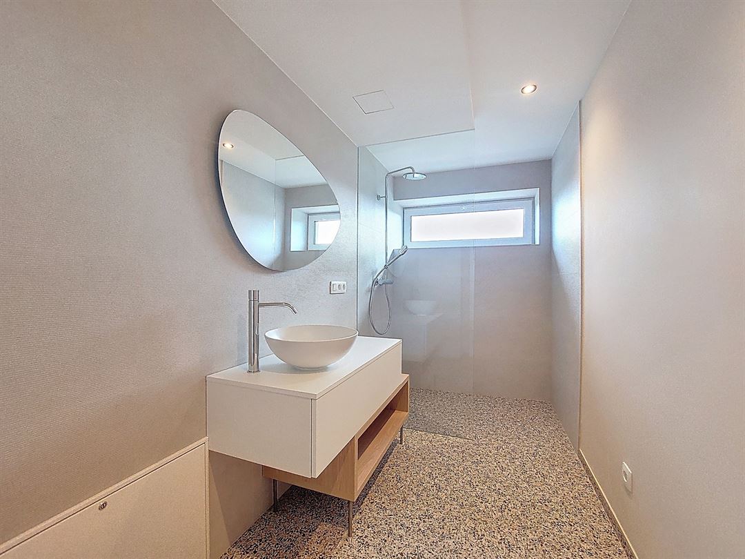 Splendide appartement à louer à Arlon - photo 4