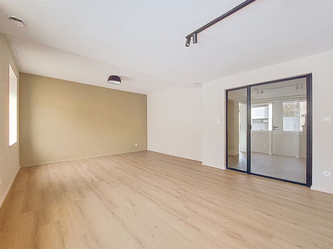 Splendide appartement à louer à Arlon - photo 3