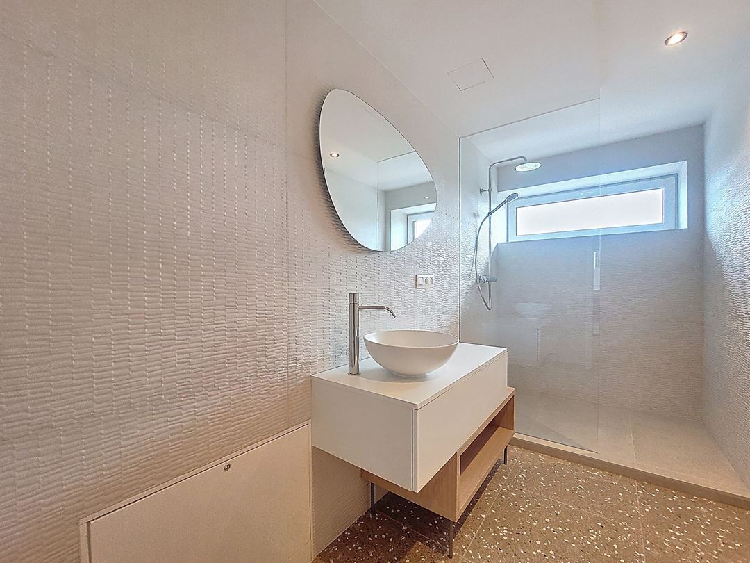 Splendide appartement à louer à Arlon - photo 4