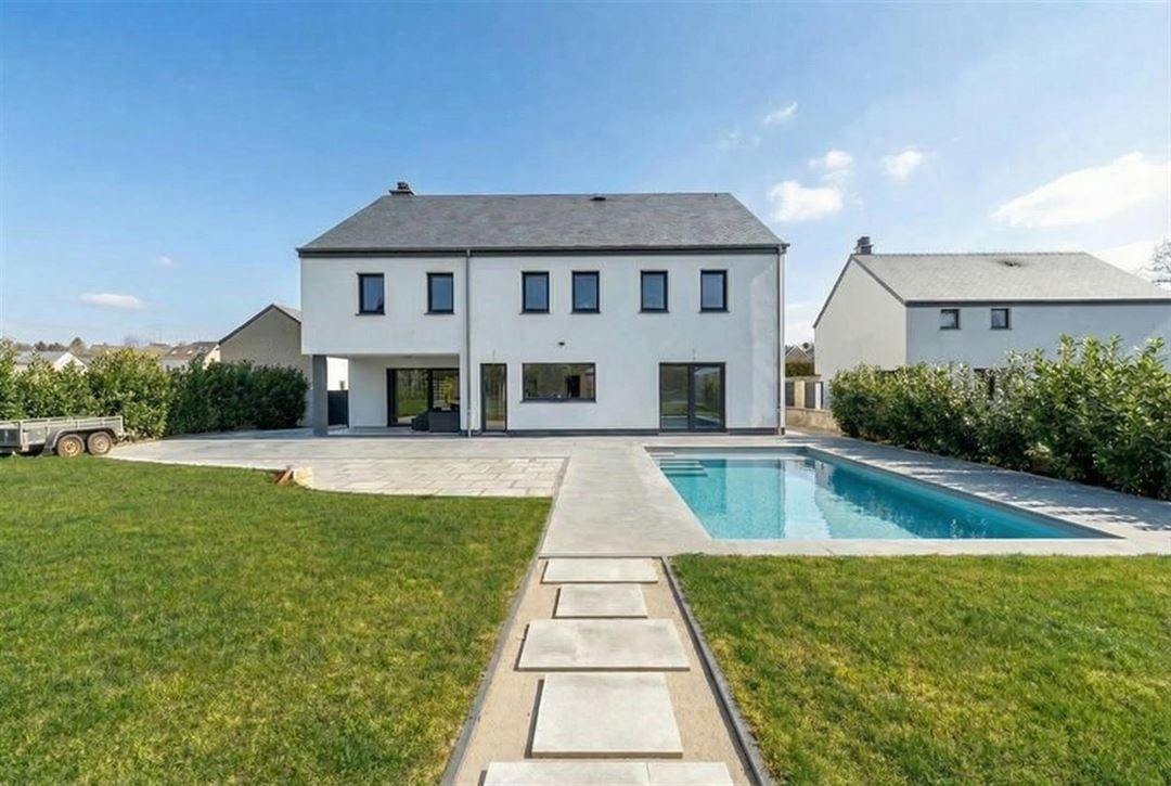 Splendide villa à vendre à Musson.