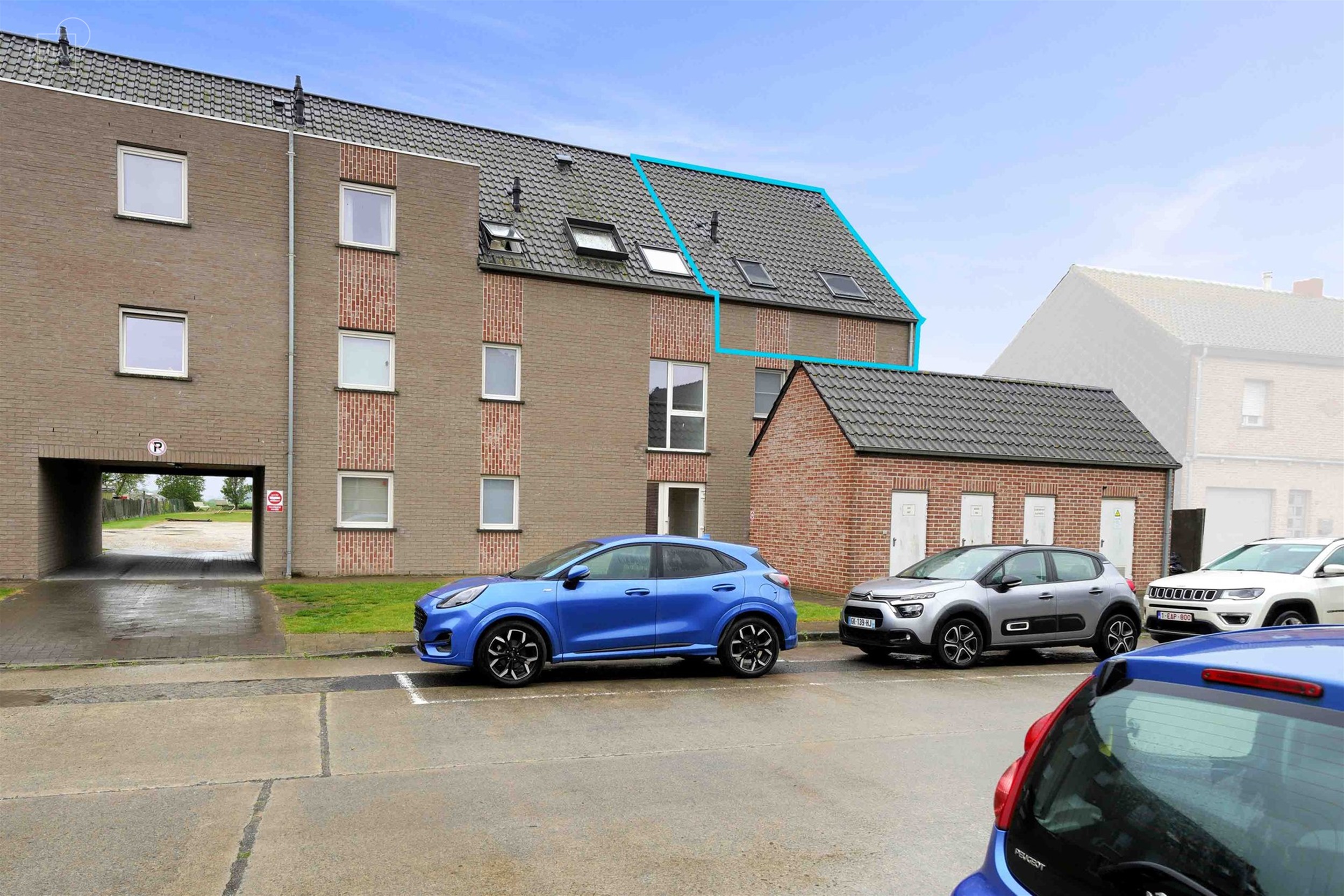 Appartement au 2ème étage d'un immeuble avec ascenseur construit en 2016. Comprend un séjour ouvert sur une cuisine équipée, une salle de bain, u...