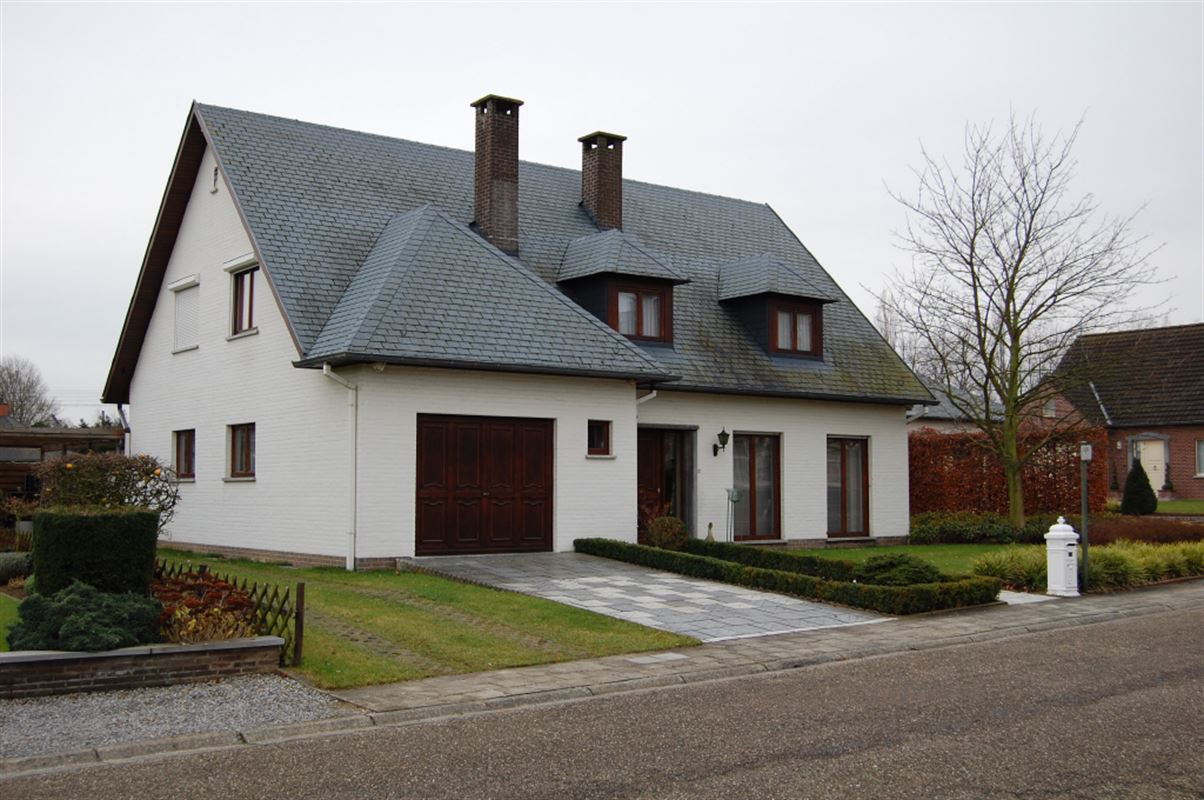 villa à 3400 LANDEN (Belgique) - Prix 