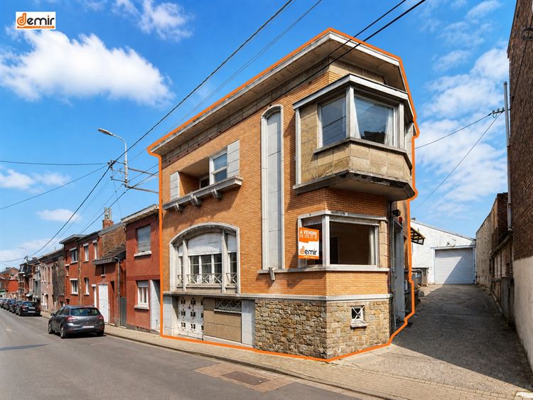 Maison à VIVEGNIS