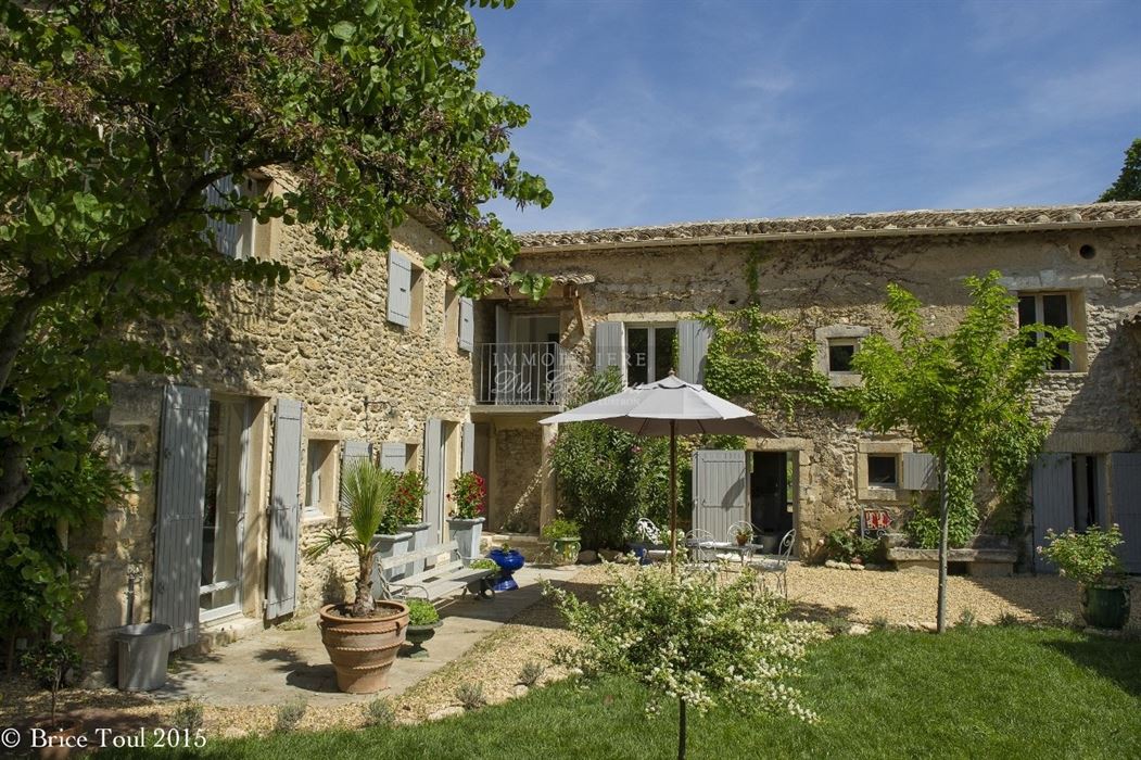 Mas 4 chambres à vendre à oppède