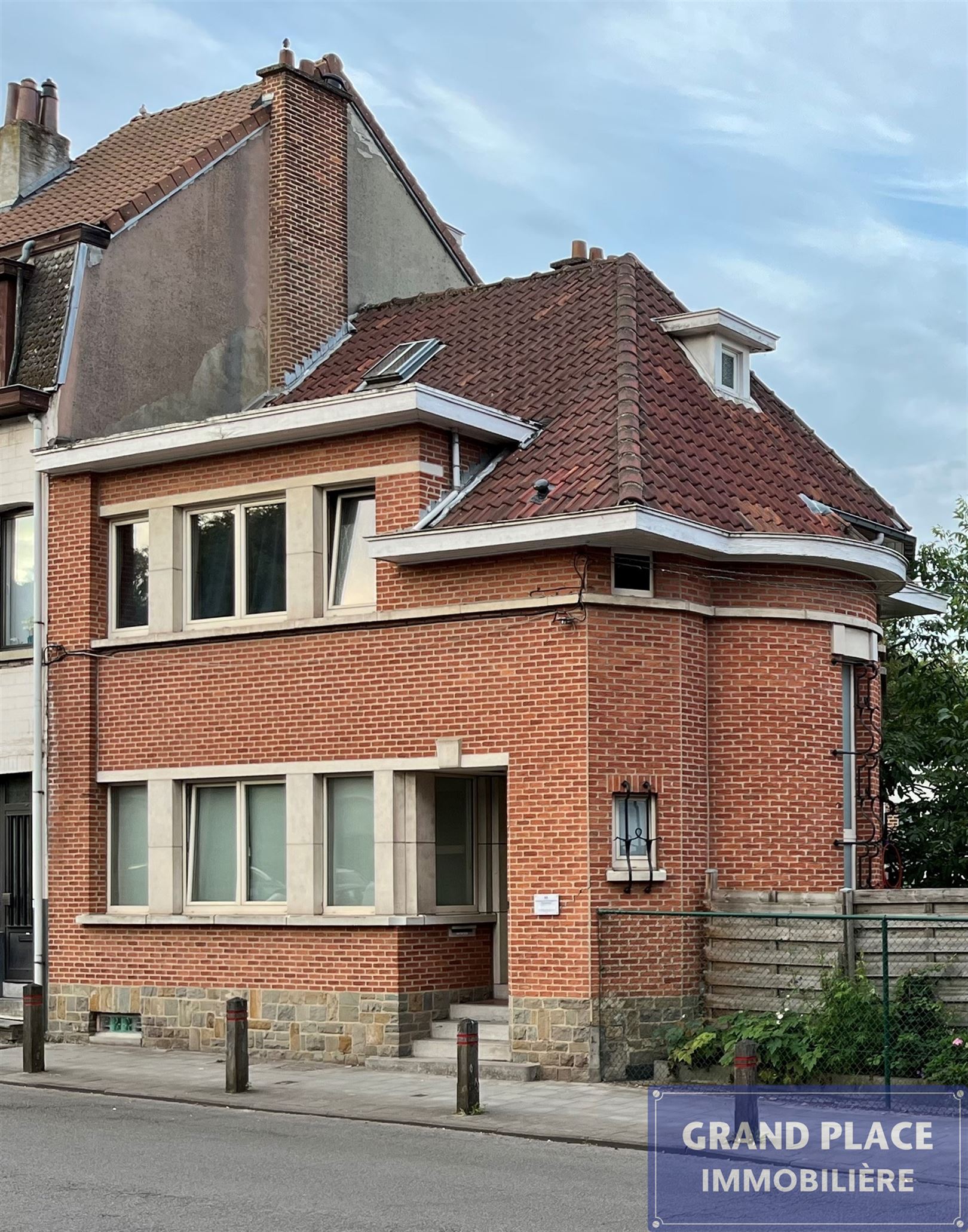 Image 2 : Maison 3 façades à 1200 WOLUWÉ-SAINT-LAMBERT (Belgique) - Prix 825.000 €