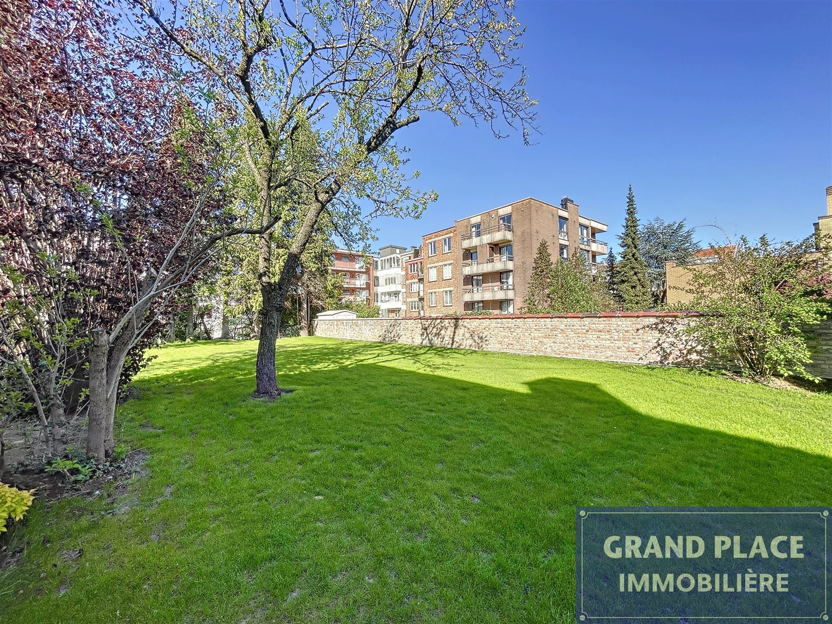 Métro Tomberg 1ère occupation après rénovation à louer à WOLUWESAINT