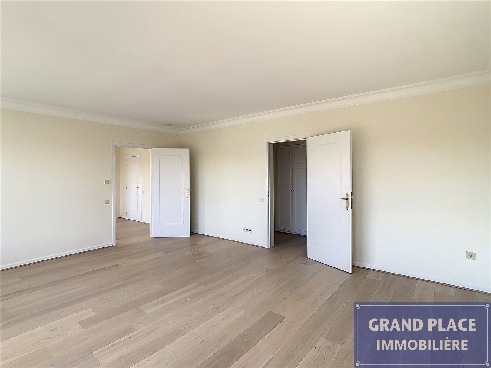 Image 14 : Appartement à 1150 WOLUWÉ-SAINT-PIERRE (Belgique) - Prix 2.700 €
