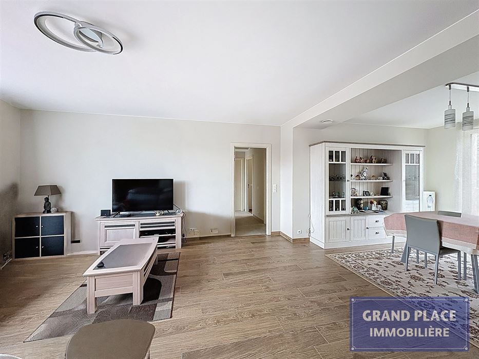 Métro & Shopping – Appartement 3 CH avec grande terrasse (2021)