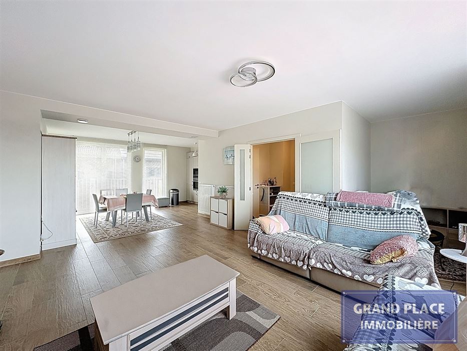 Métro & Shopping – Appartement 3 CH avec grande terrasse (2021)