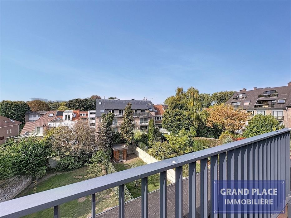 Métro & Shopping – Appartement 3 CH avec grande terrasse (2021)
