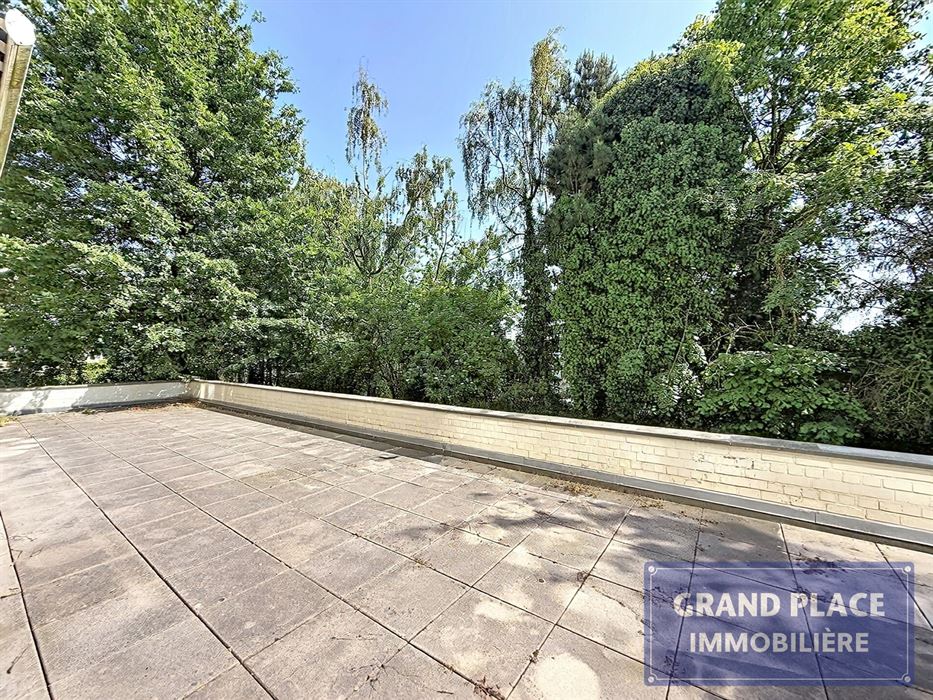 Rez-de-chaussée 2 chambres à vendre à uccle, Avenue Jean et Pierre Carsoel