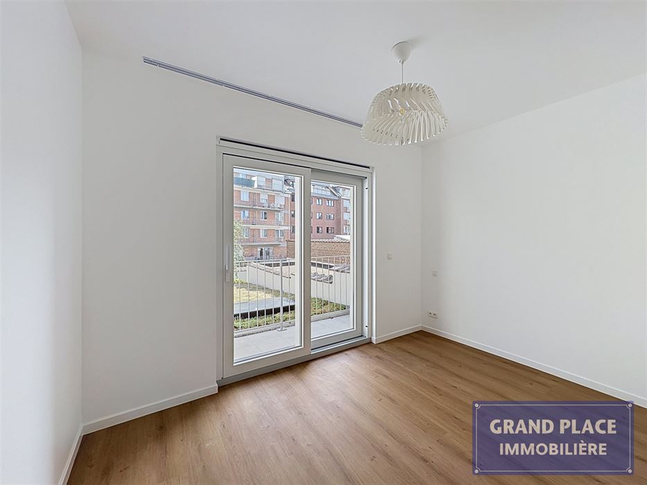 Magnifique appartement entièrement rénové à louer