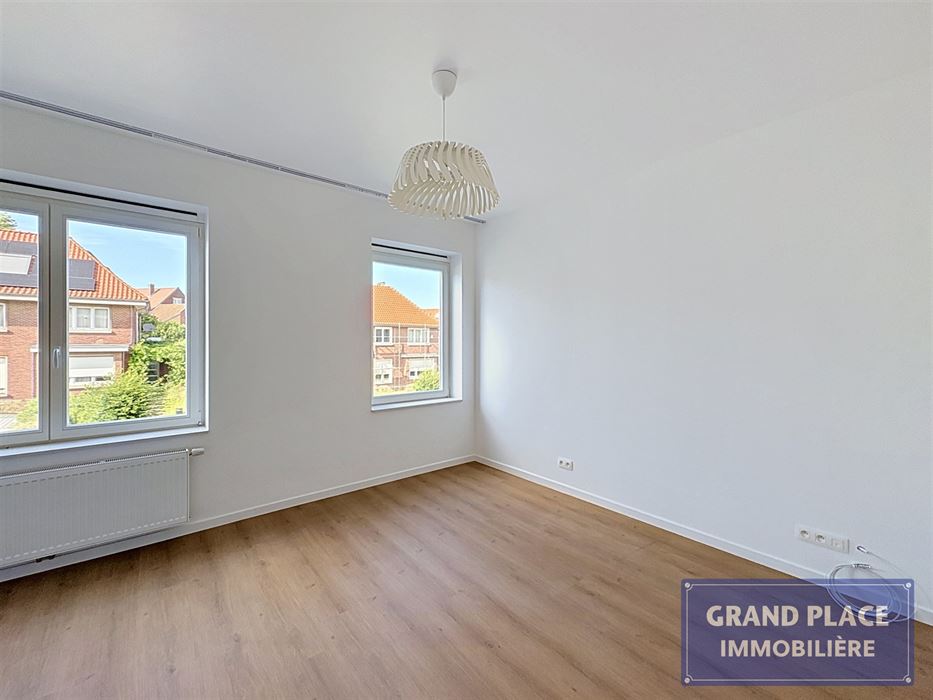 Magnifique appartement entièrement rénové à louer