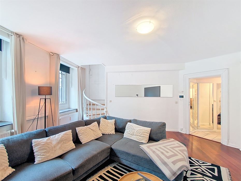Appartement meublé 2 chambres + cour intérieur qu. étangs Ixelles