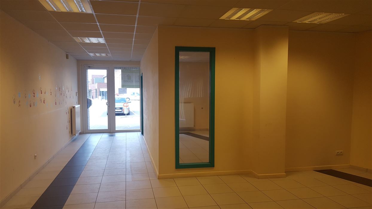 Handelsgelijkvloers in het centrum