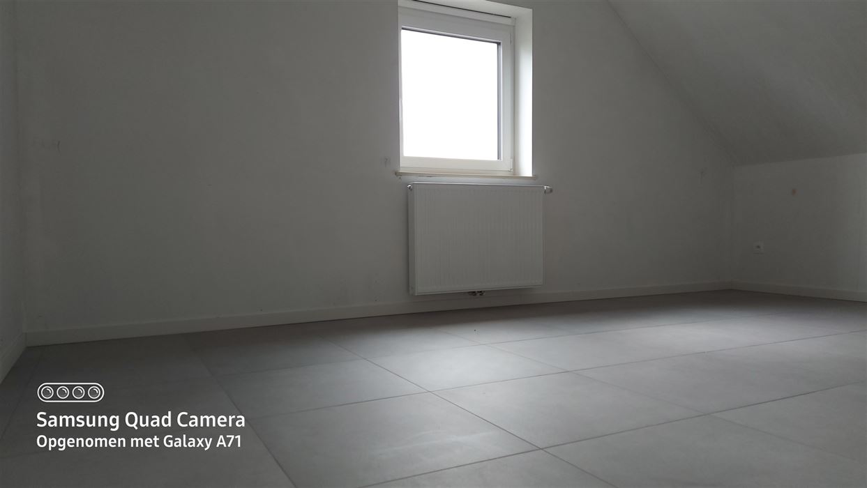 Ruimen NB bel-etage met 4 slp en inpandige garage