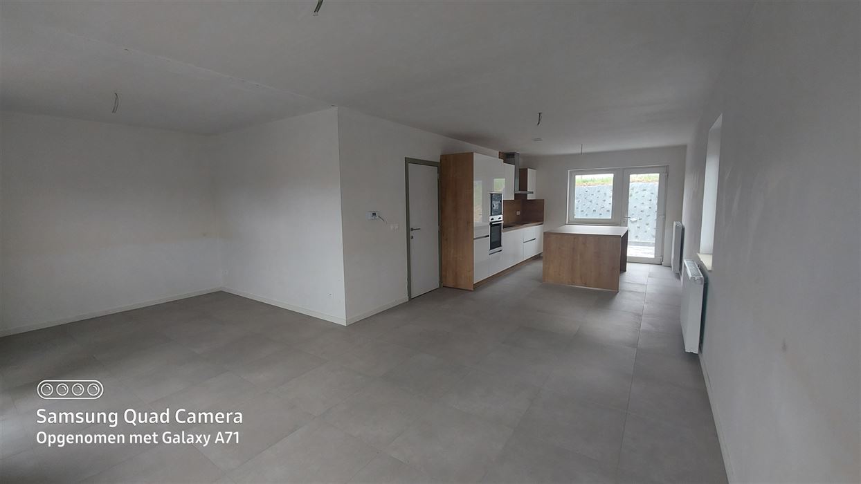 Ruimen NB bel-etage met 4 slp en inpandige garage