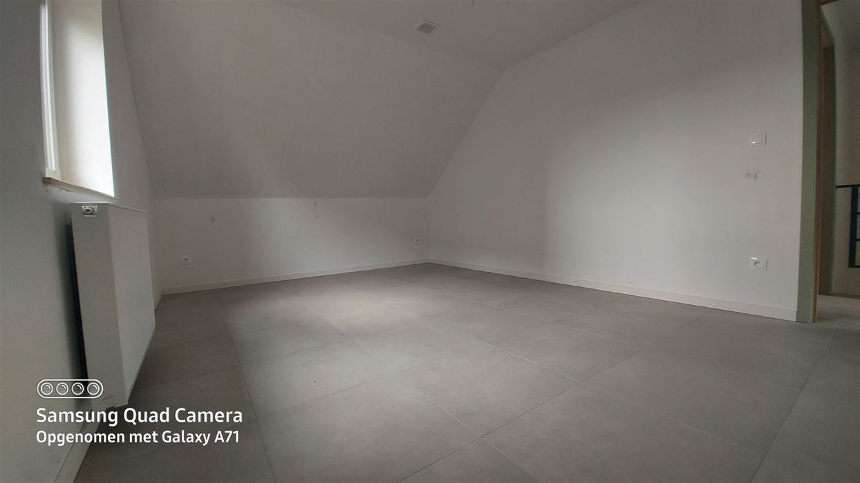 Ruimen NB bel-etage met 4 slp en inpandige garage