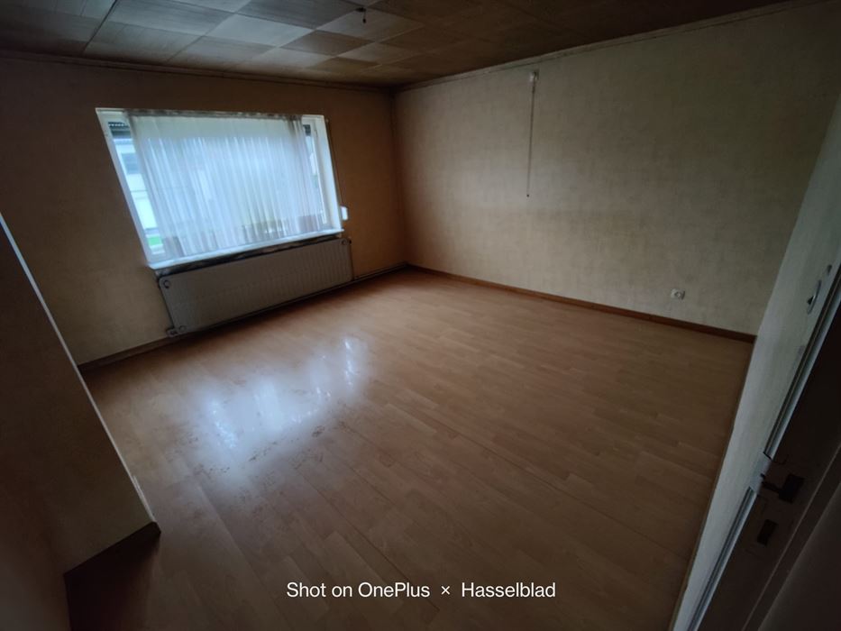 woning met twee slaapkamers en garage