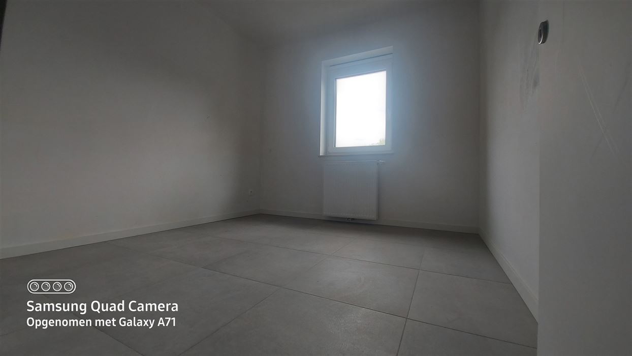 Ruimen NB bel-etage met 4 slp en inpandige garage