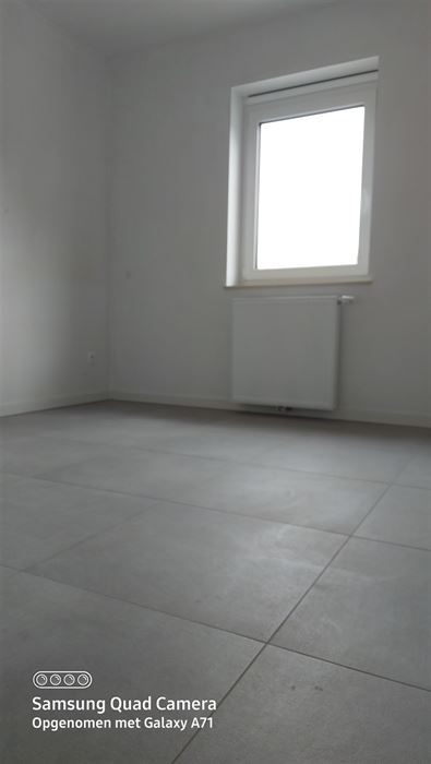 Ruimen NB bel-etage met 4 slp en inpandige garage