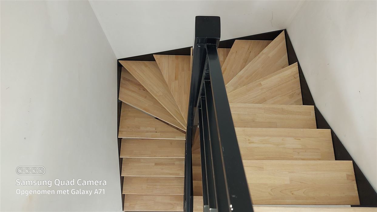 Ruimen NB bel-etage met 4 slp en inpandige garage