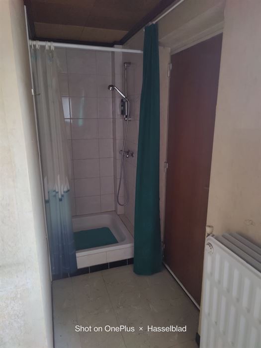 woning met twee slaapkamers en garage