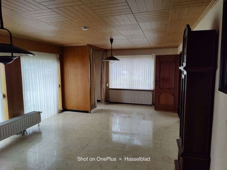 woning met twee slaapkamers en garage