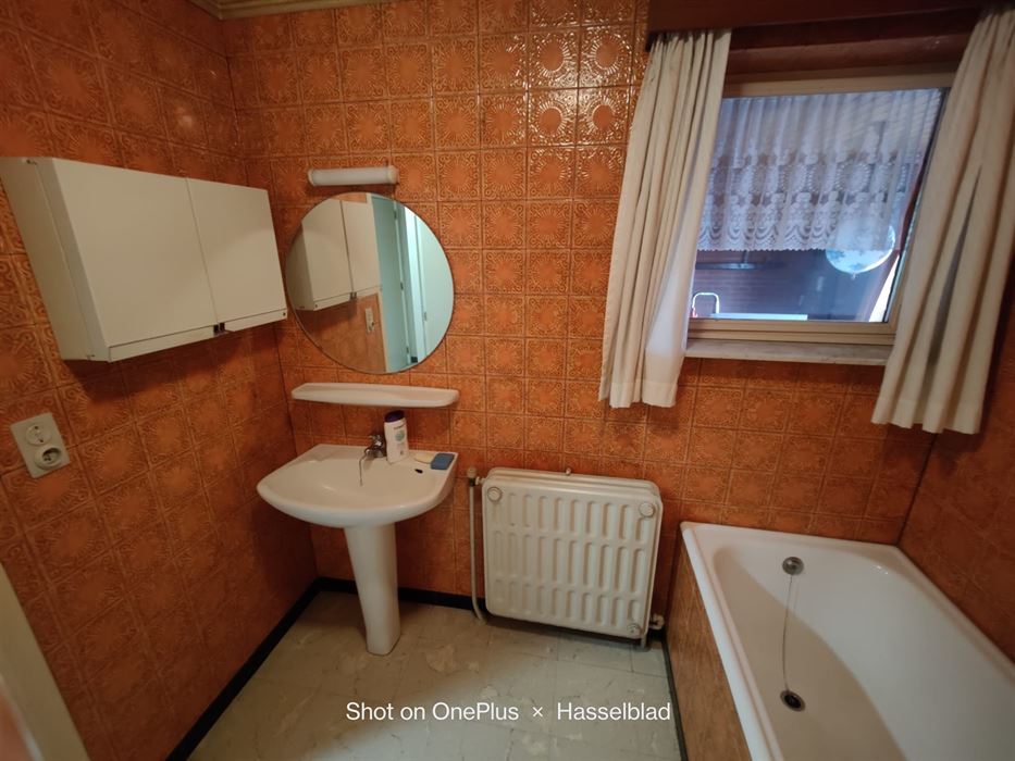 woning met twee slaapkamers en garage