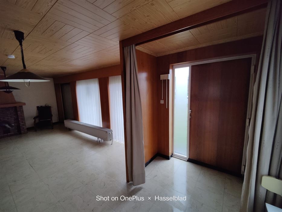 woning met twee slaapkamers en garage