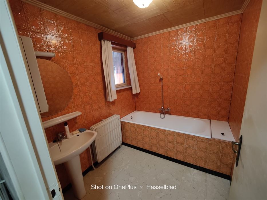 woning met twee slaapkamers en garage