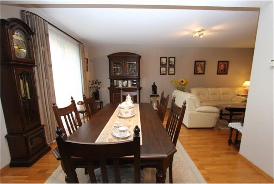 Gelijkvloers appartement met 2 slaapkamers