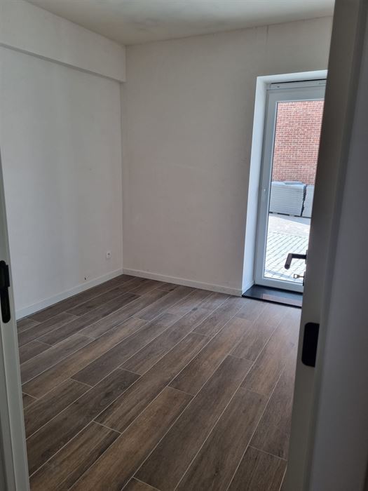 gelijkvloers appartement met 2 slaapkamers