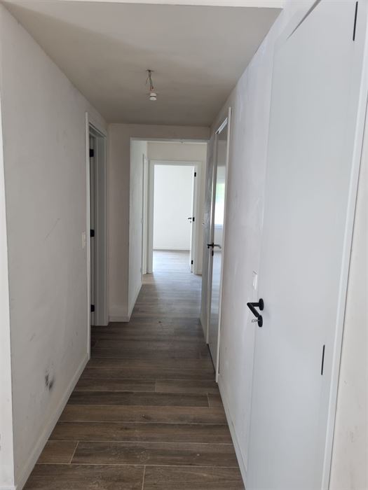 gelijkvloers appartement met 2 slaapkamers