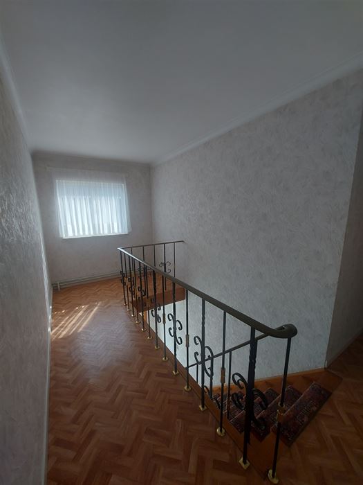 Charmante 4 slaapkamer woning in hartje Beverst