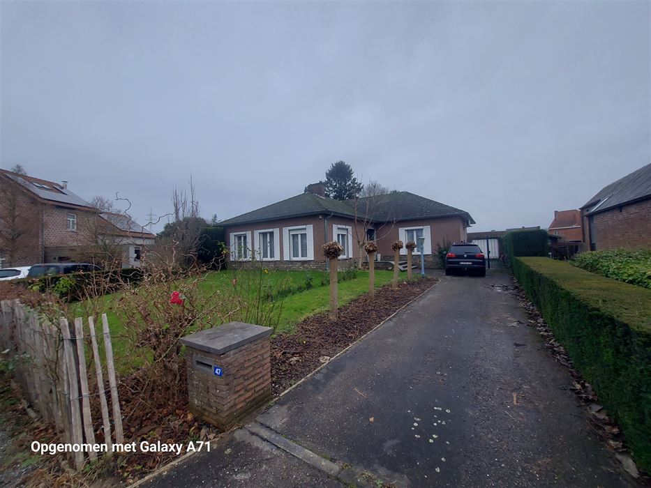 Woning met 3 slaapkamers en grote tuin