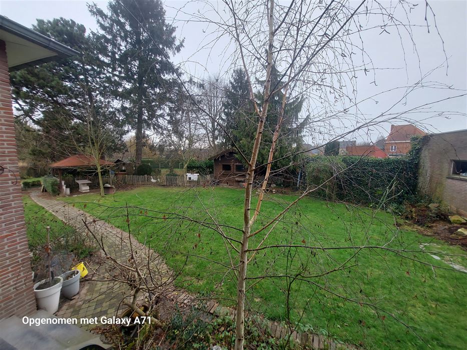 Woning met 3 slaapkamers en grote tuin