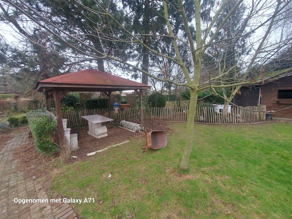 Woning met 3 slaapkamers en grote tuin