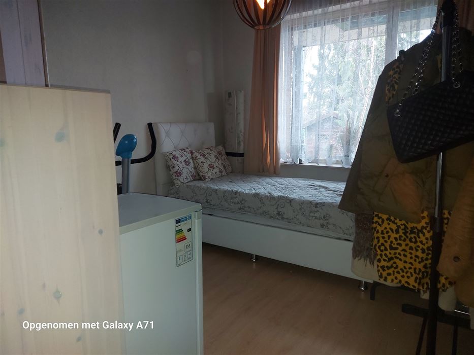 Woning met 3 slaapkamers en grote tuin