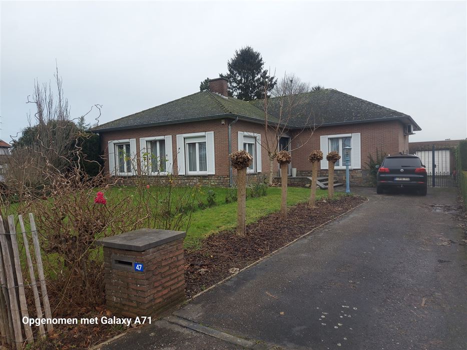 Woning met 3 slaapkamers en grote tuin