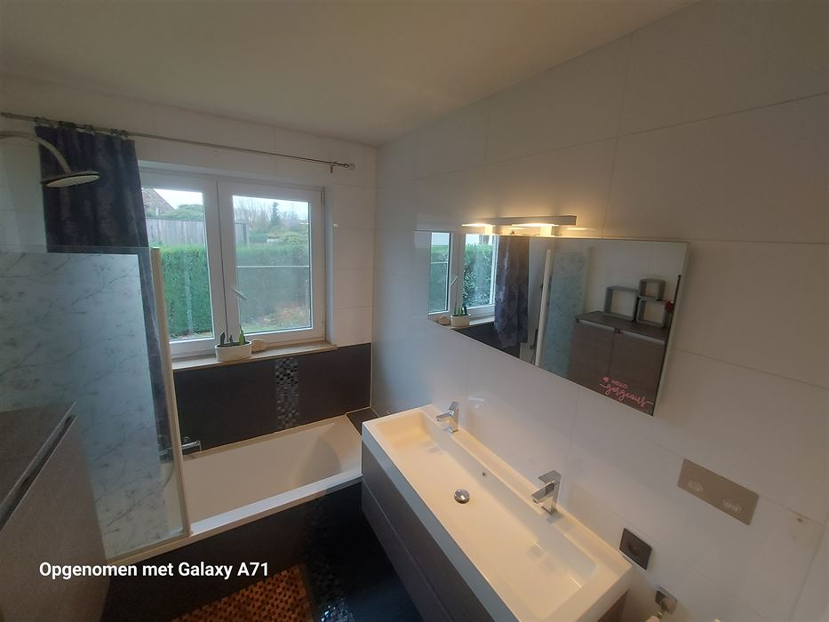 Woning met 3 slaapkamers en grote tuin